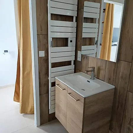 Marilou Apartman